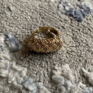 Gold fashion ring • Adjustable